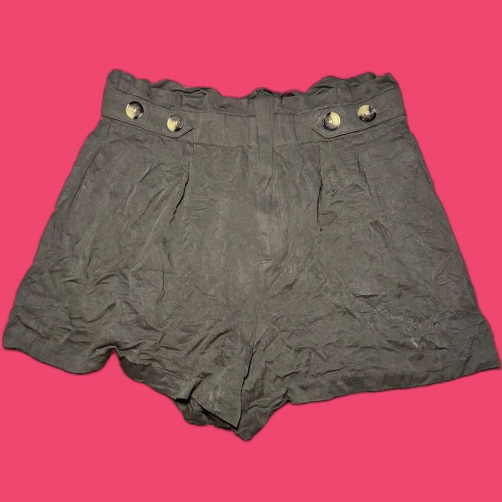 Size 12 High Waisted Green Button Shorts